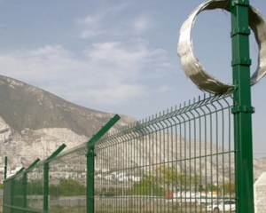 razor wire installation